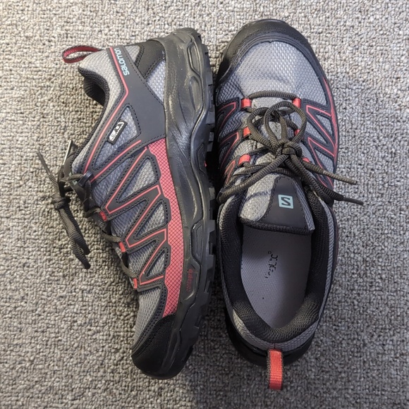 Salomon Pathfinder Hiking Shoes Size 8.0 in Gray/Black/Red Waterproof Contagrip - Picture 10 of 11